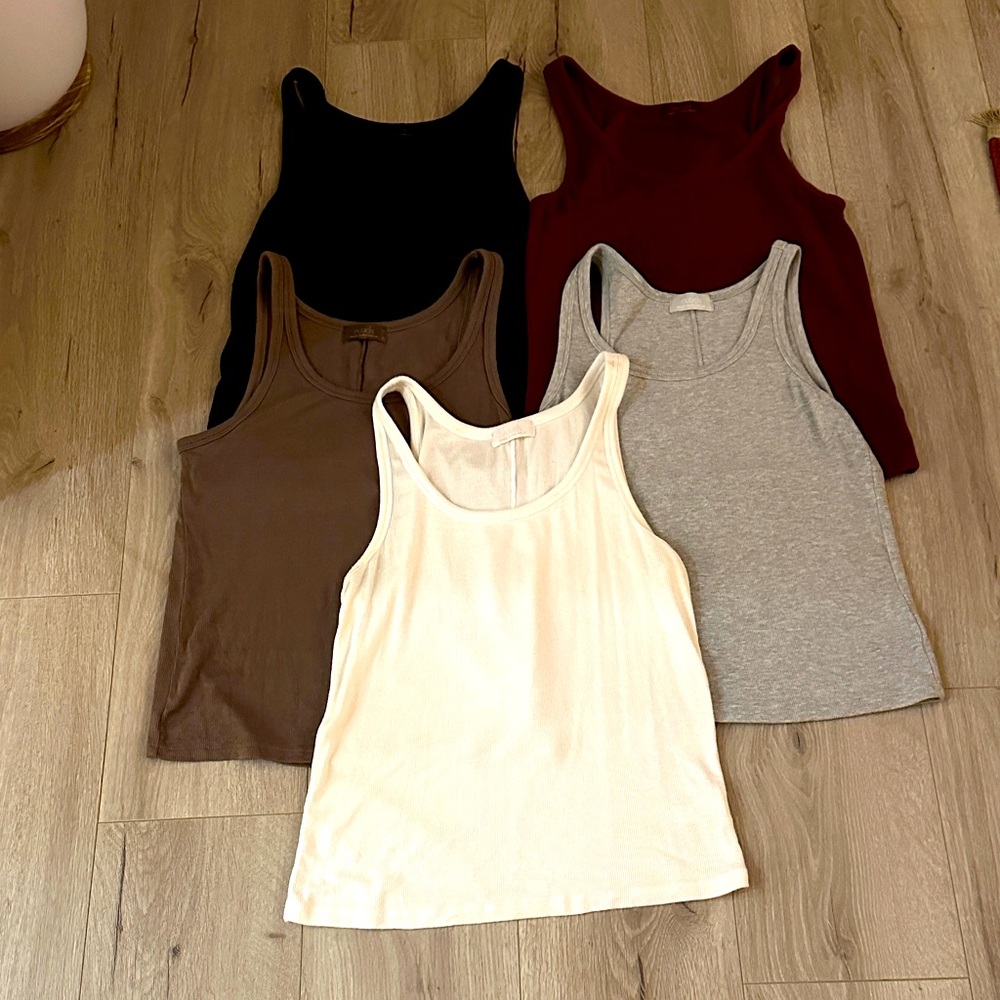 NUUDS Slinky Rib Tank Lot set of 5 LARGE